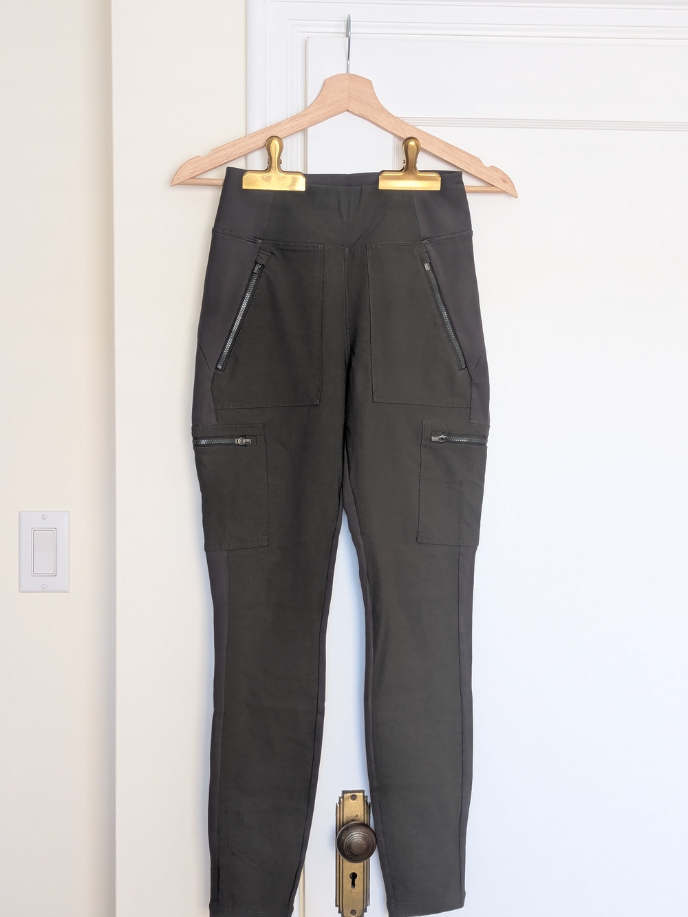 Athleta High Rise Cargo Leggings